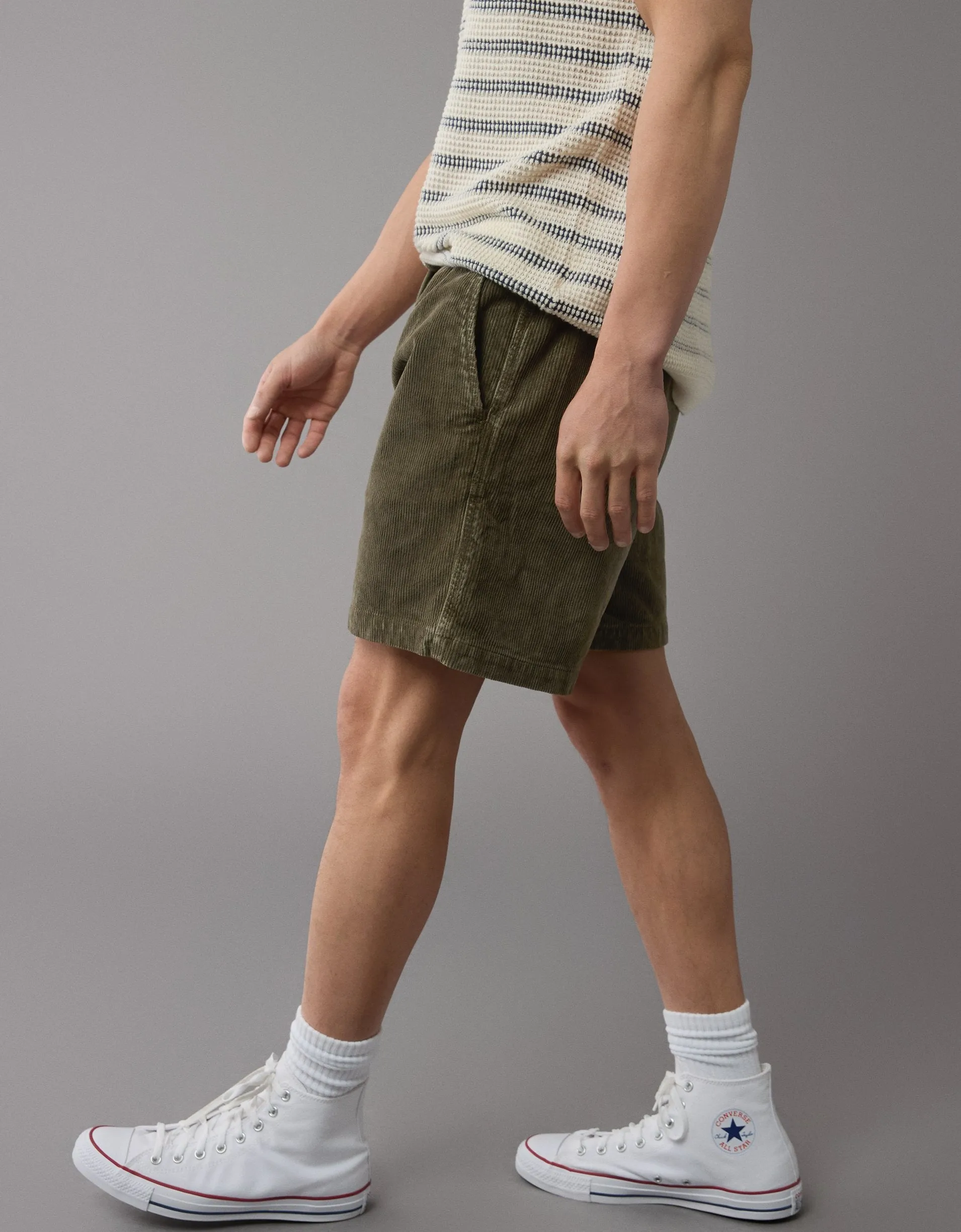 AE Flex 7" Corduroy Lived-In Trekker Short