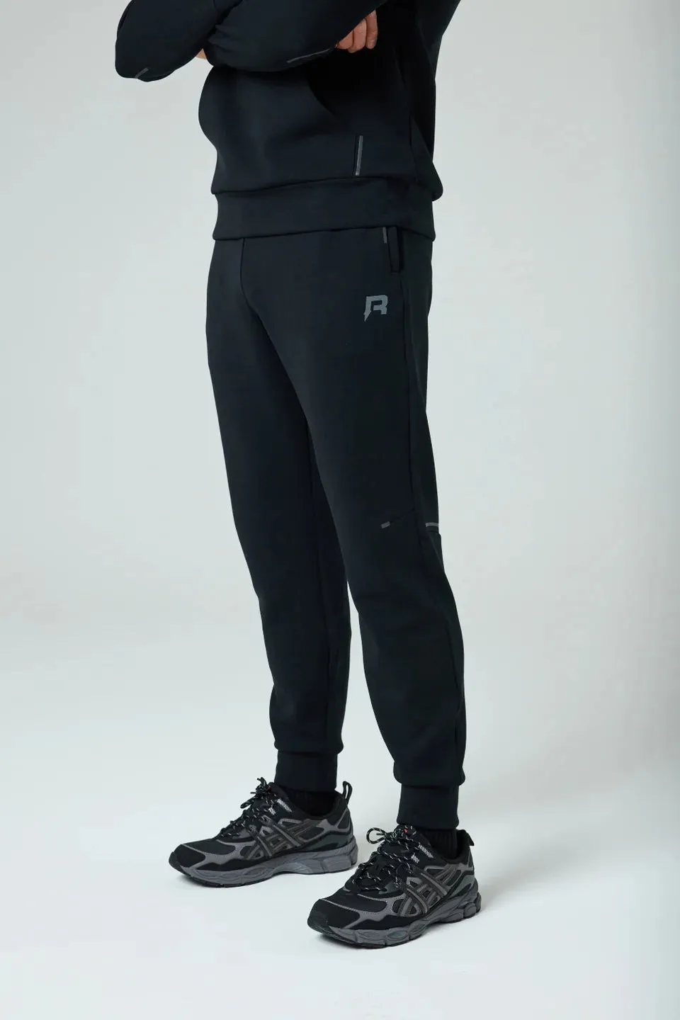 Reprimo Motion Joggers - Black