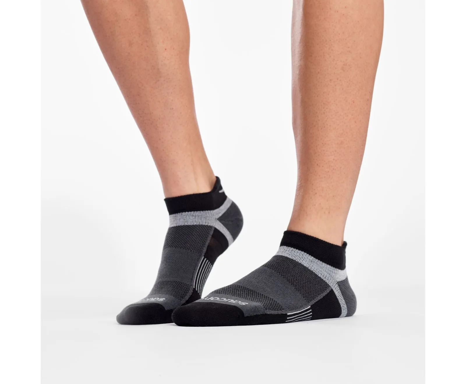 Saucony Ultralight No Show Tab 3-Pack Socks (S320002-001) Saucony