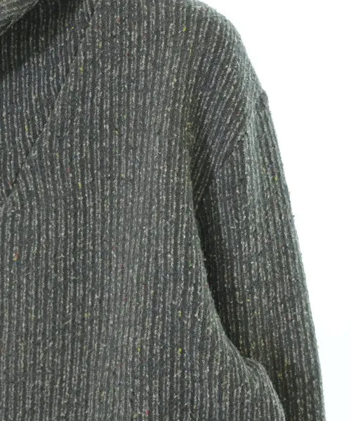 v::room Sweaters